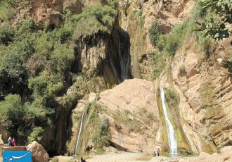 آبشار نوژیان خرم‌آباد/ آدینه ۲۳ مهر ۱۴۰۰   عکس: کیانوش رستمی / سیمره